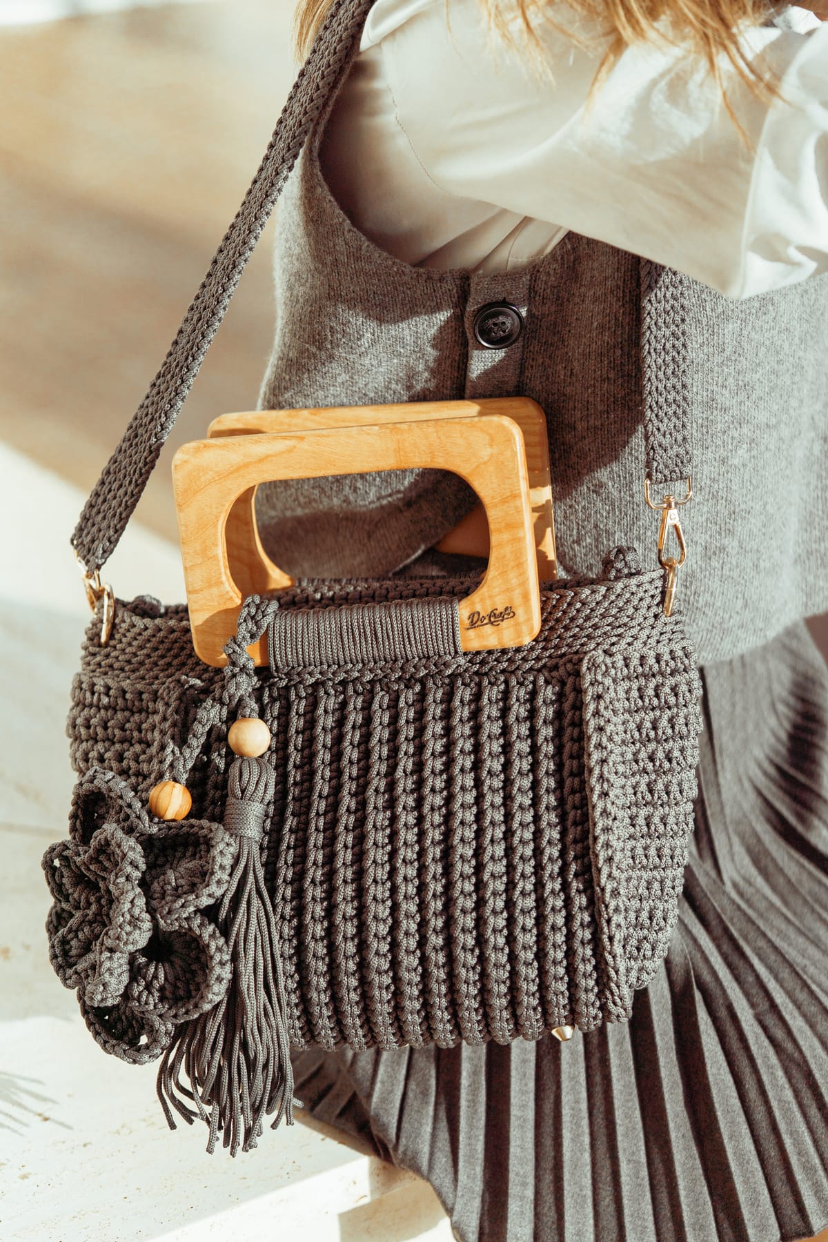 Sac à anse de bois, allure élégante